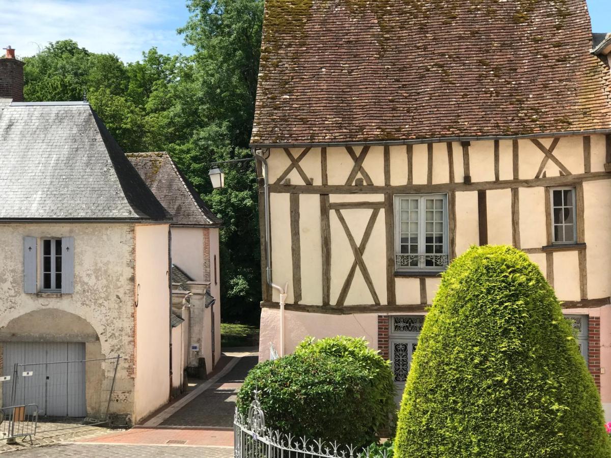 La Maison Jeanne D'Arc Saint-Fargeau  Eksteriør billede