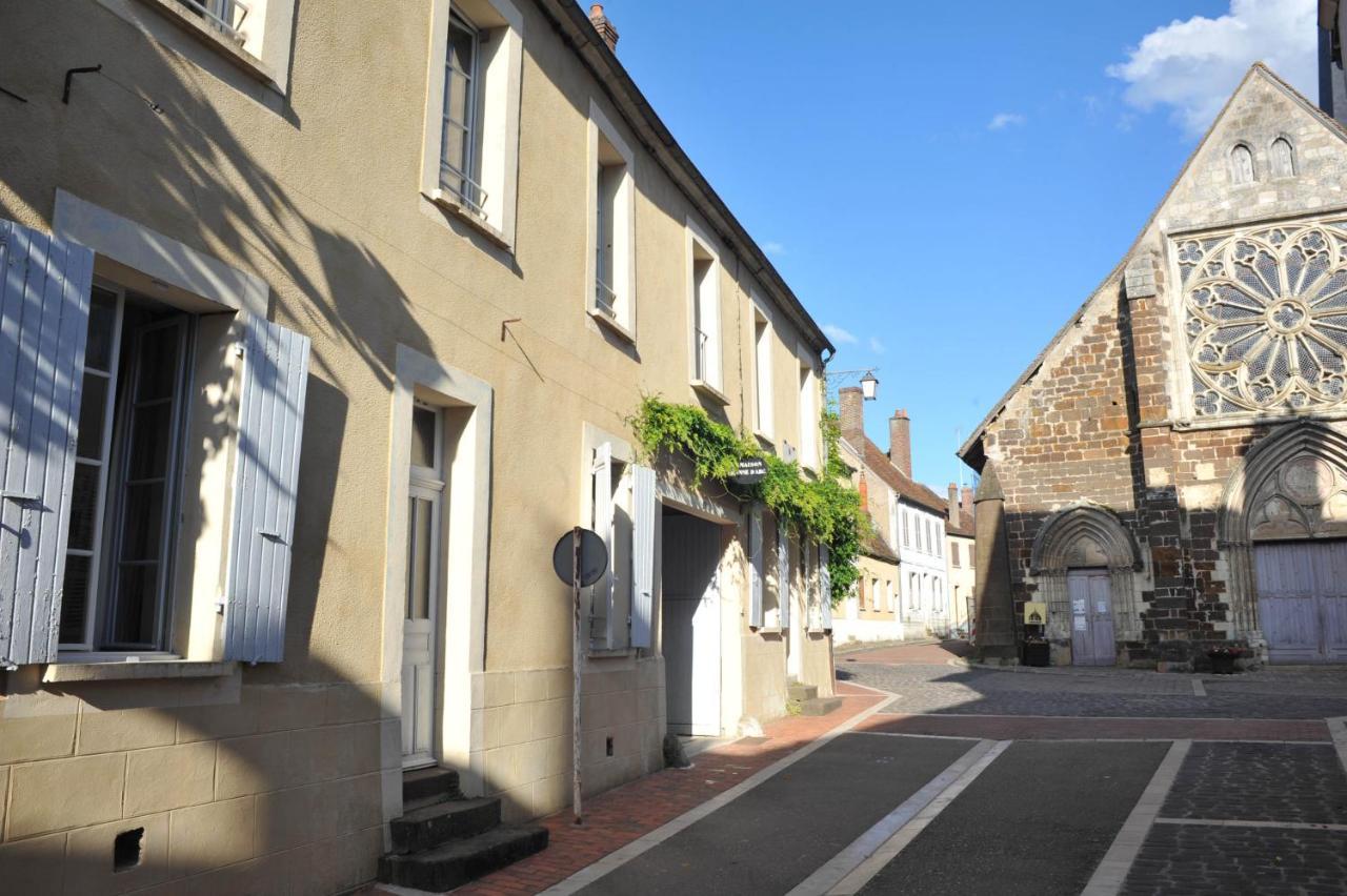 La Maison Jeanne D'Arc Saint-Fargeau  Eksteriør billede